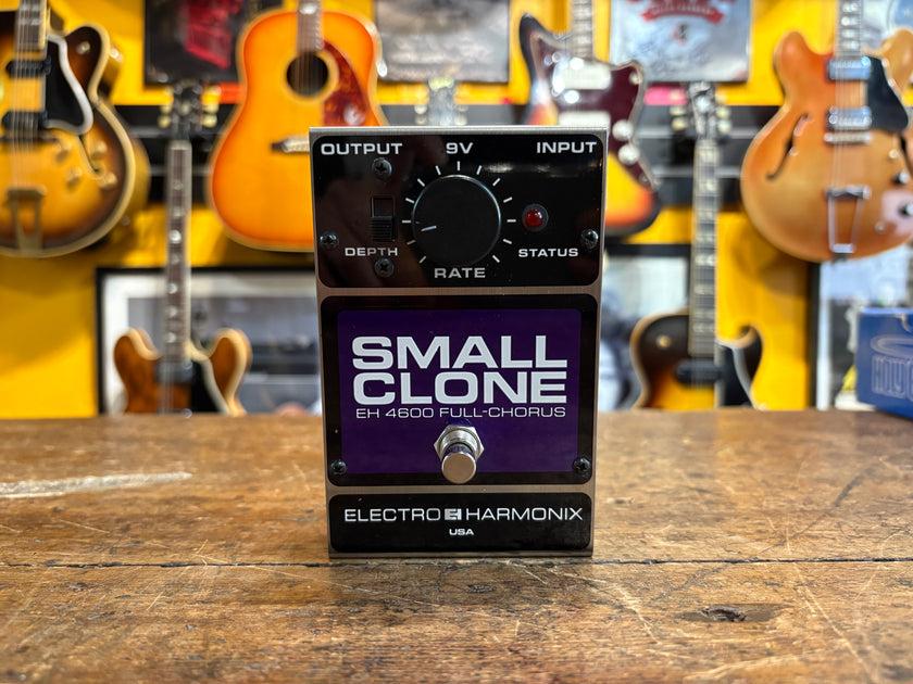 Electro Harmonix Small Clone Analog Chorus - Some Neck Guitars