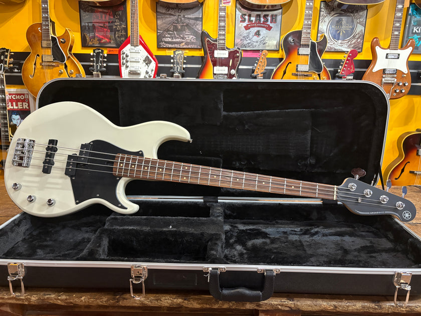 Yamaha BB234 Vintage White 2021 - Some Neck Guitars