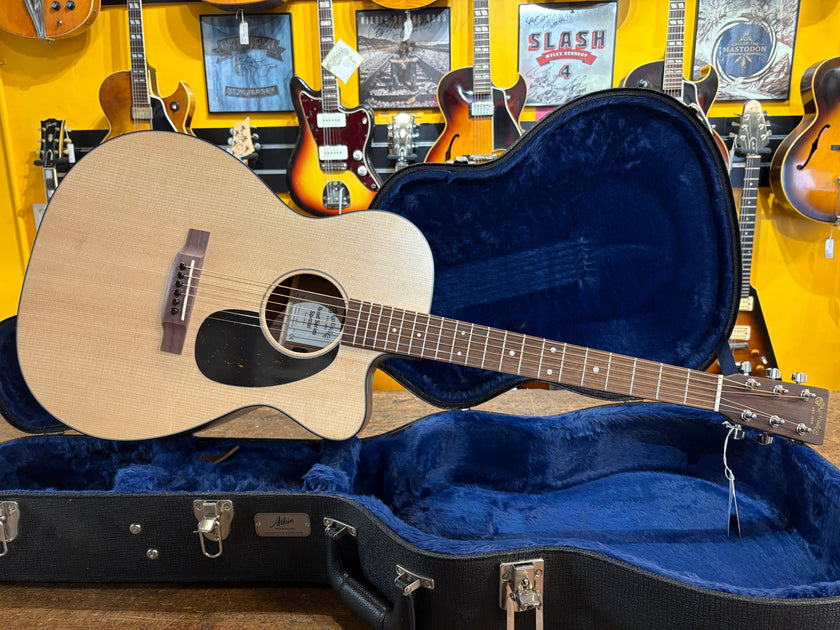 Martin OMC-10E Special Natural - Some Neck Guitars