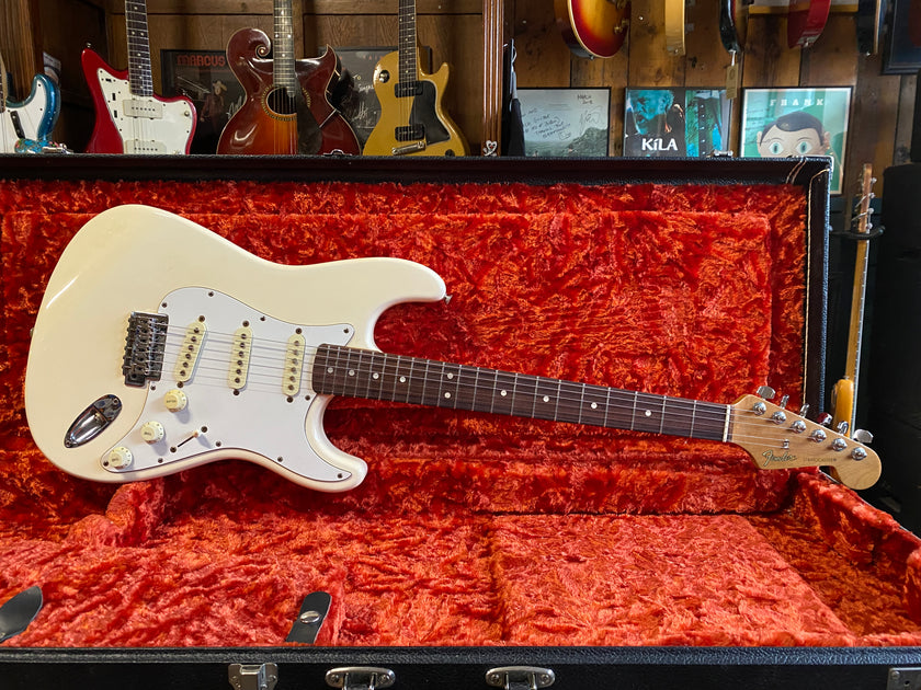 【美品】Fender Japan Standard Stratocaster Fender Made In Japan Standard Stratocaster 1985 - Some Neck Guitars