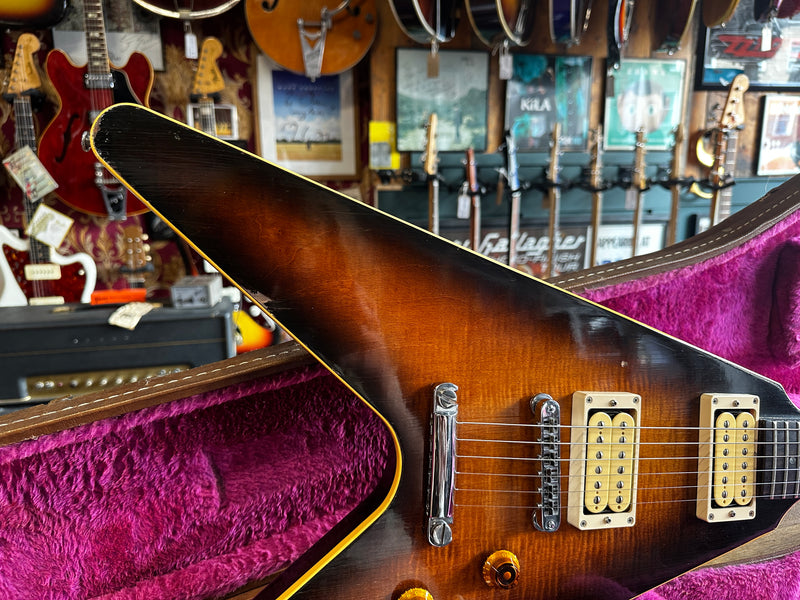Gibson The "V" CMT Sunburst 1983