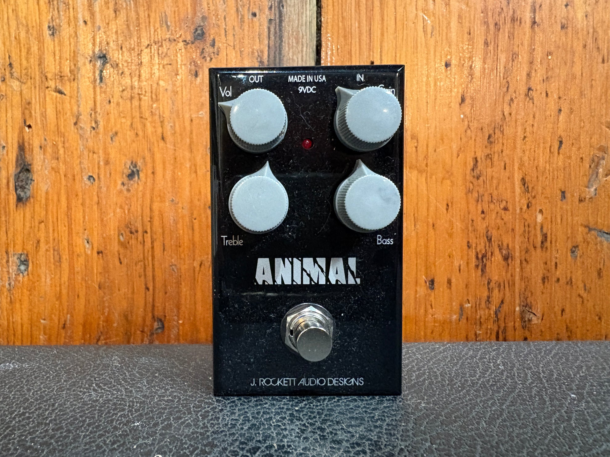 02676C27-4D70-47CE-82AF-