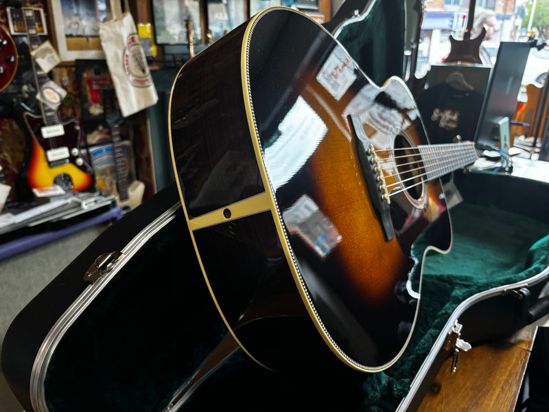 Martin Standard Series 000-28 Sunburst