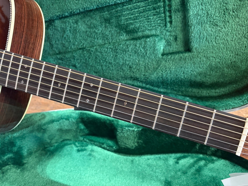 Martin Standard Series 000-28 Ambertone Refreshed