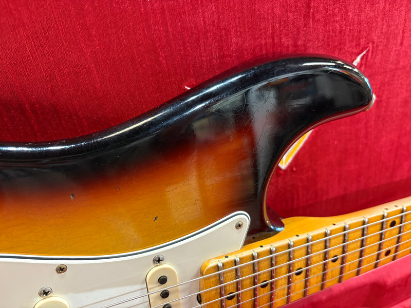 Fender Postmodern Stratocaster Journeyman Relic Sunburst 2023