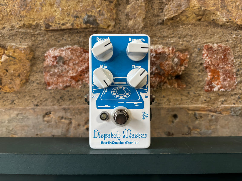 EarthQuaker Devices Dispatch Master Delay and Reverb