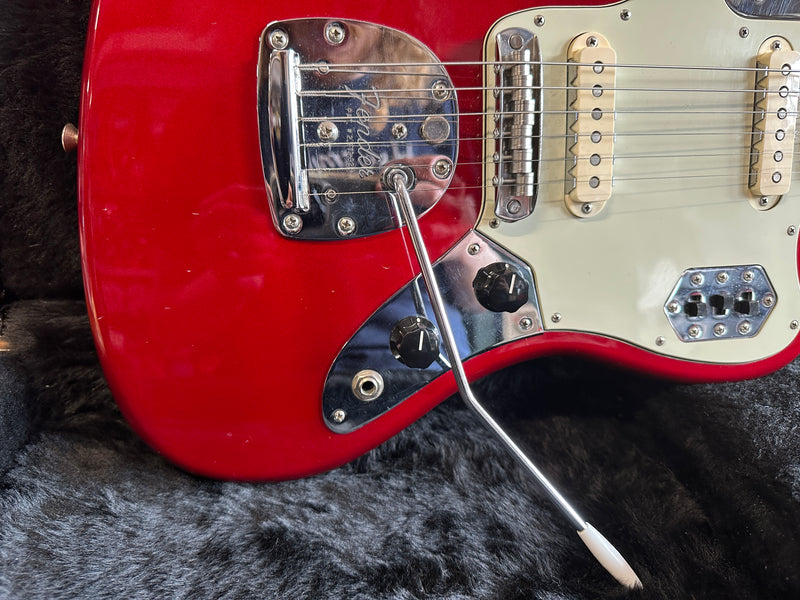 Fender Classic Player Jaguar Special Candy Apple Red 2013