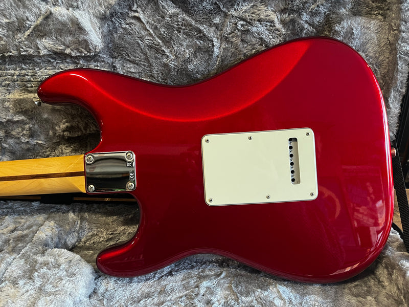 Fender American Special Stratocaster Candy Apple Red 2011
