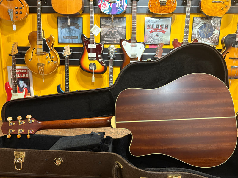 Takamine P3DC