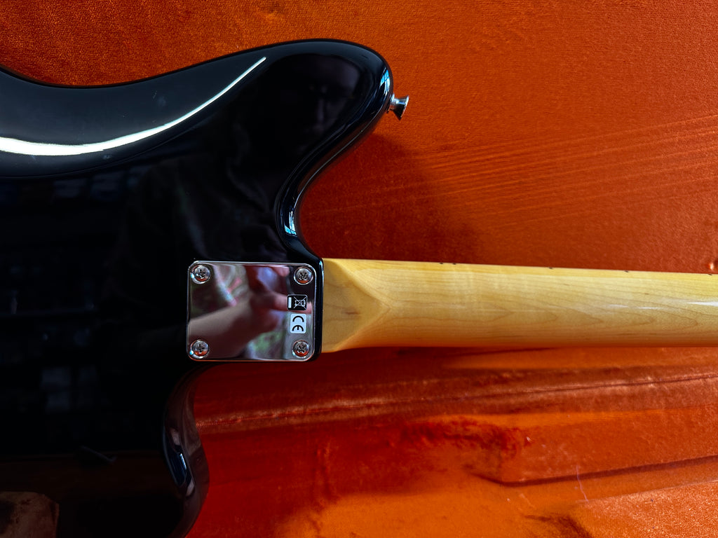 Fender MIJ Jazzmaster LeftHanded Black 2019 Some Neck Guitars