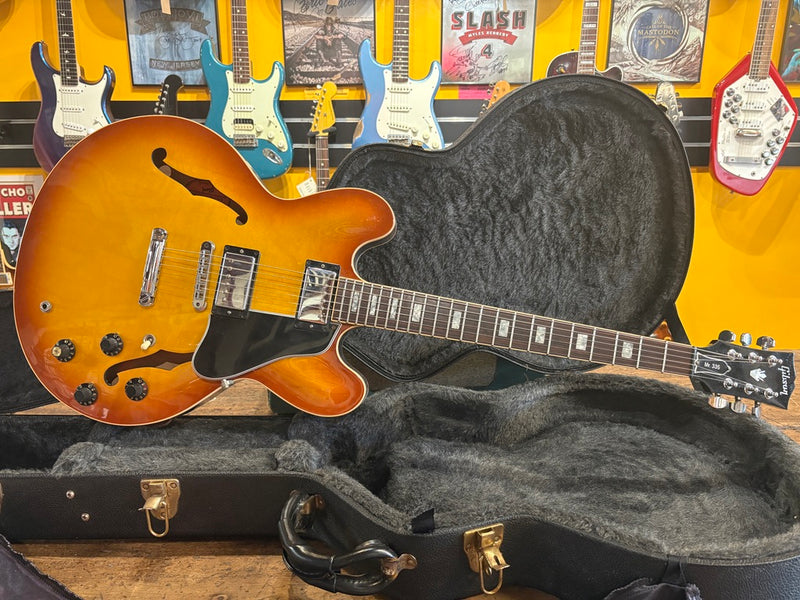 Gibson Custom Shop Larry Carlton Signature ES-335 Carlton Burst 2007