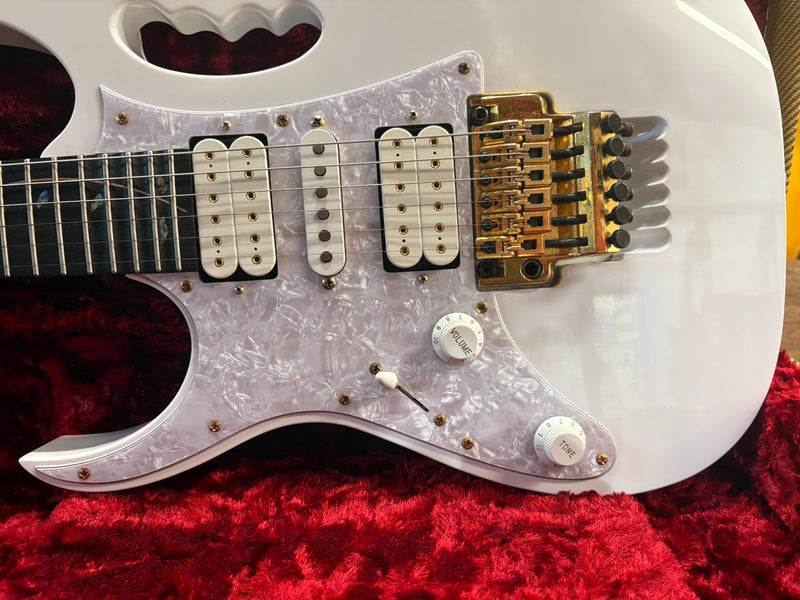 Ibanez JEM7VL Steve Vai Signature Left-Handed White 2013