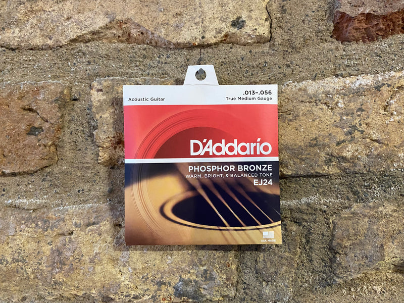 D'Addario EJ24 True Medium 13's Phosphor Bronze