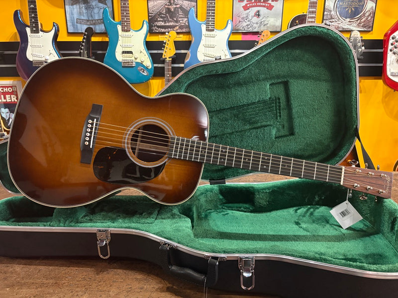 Martin Standard Series 000-28 Ambertone Refreshed
