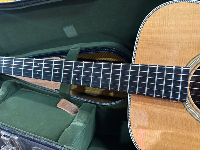 Collings OM2HL Left-Handed Natural 2016