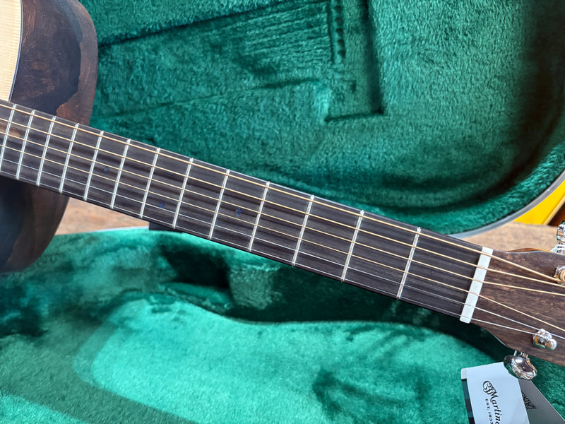 Martin D-X2E Billy Strings