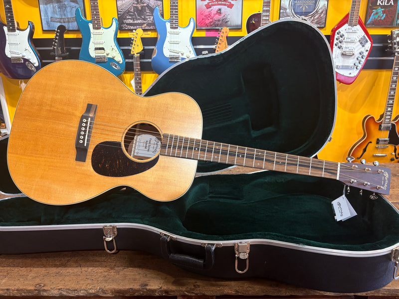 Martin OM-10E Special Vintage Inspired
