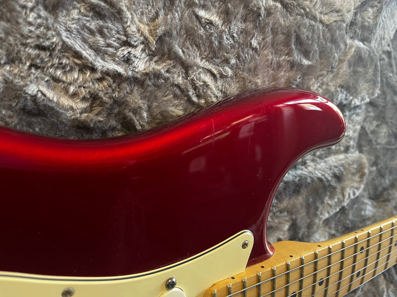 Fender American Special Stratocaster Candy Apple Red 2011