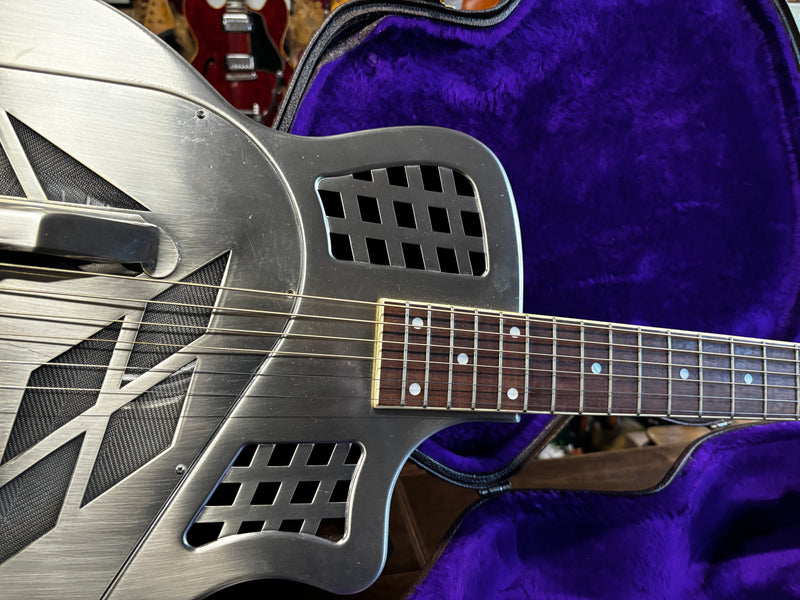 Icarus Guitars Tricone Resonator