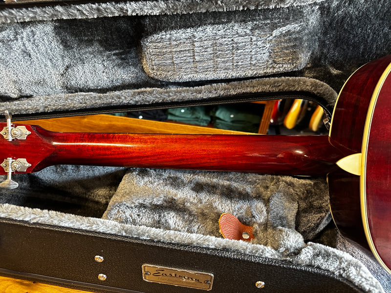 Eastman E10OOSS/V 2018
