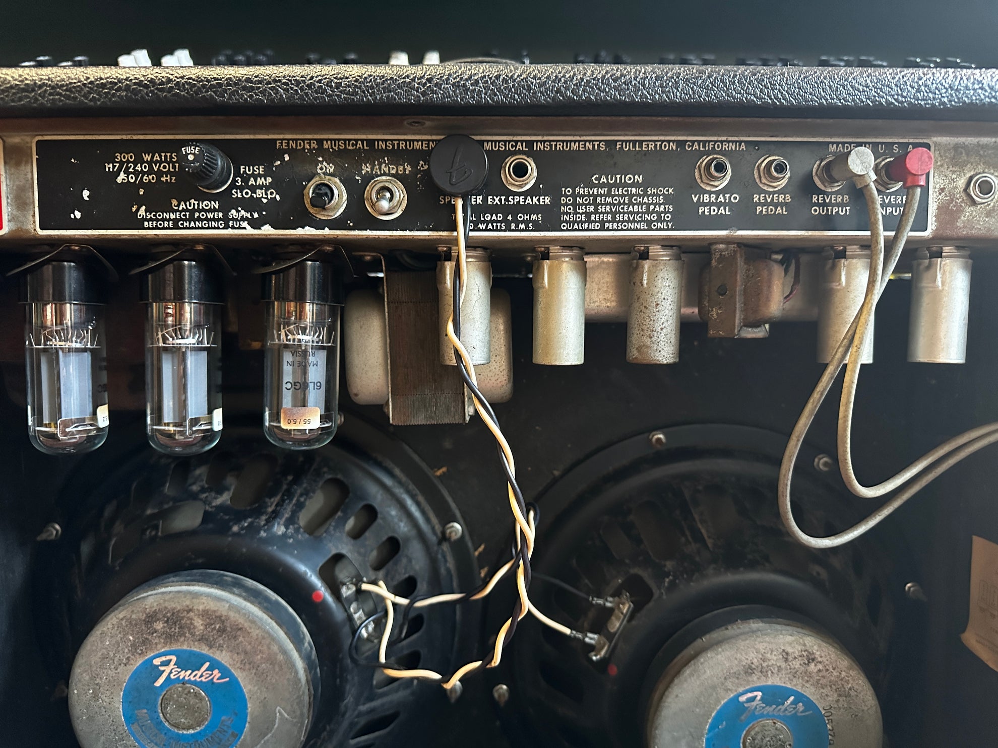 Fender Twin Reverb Hum Fender Twin Reverb Combo 1976 - Some Neck Guitars