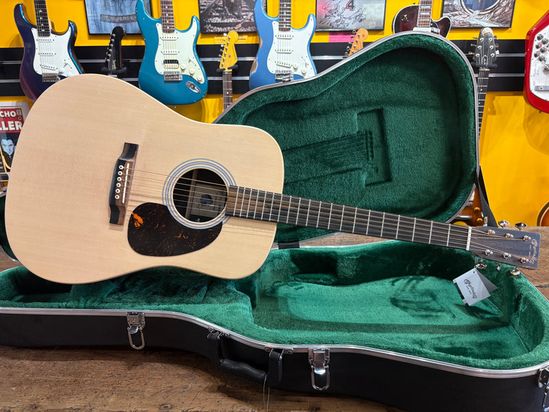 Martin D-X2E Billy Strings
