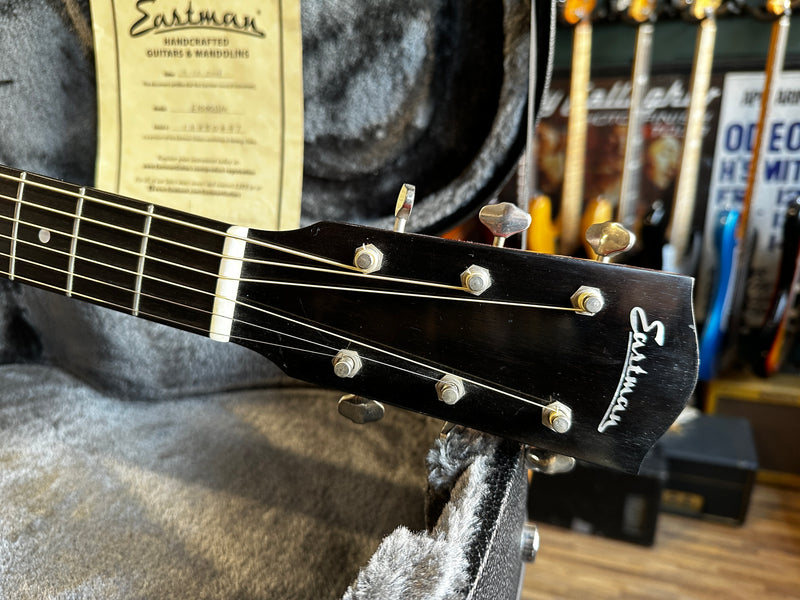 Eastman E10OOSS/V 2018