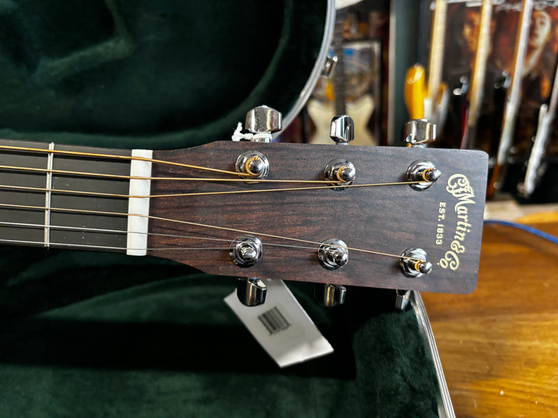 Martin 000-10E Road Series Sapele