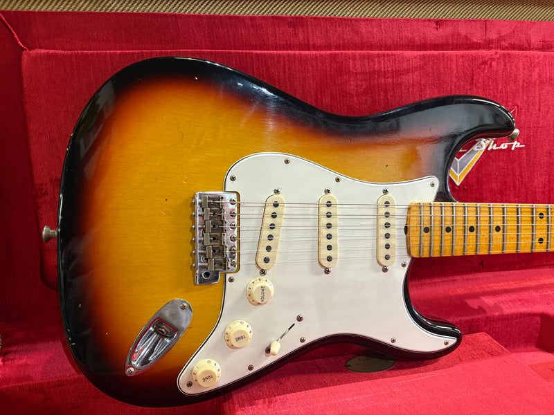 Fender Postmodern Stratocaster Journeyman Relic Sunburst 2023