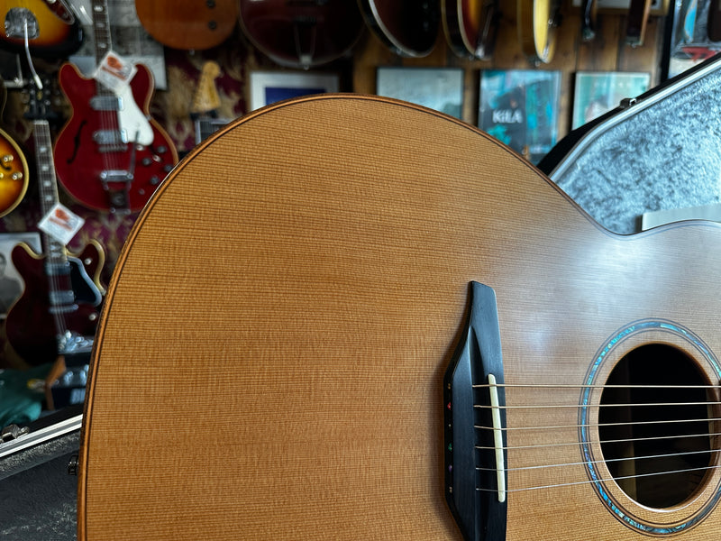 McIlroy A25 Western Red Cedar / English Black Walnut 2021