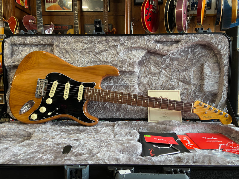Fender American Professional Stratocaster Roasted Pine 2020