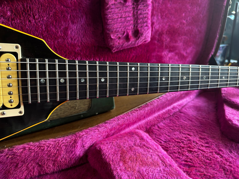 Gibson The "V" CMT Sunburst 1983