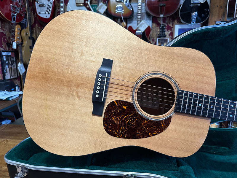 Martin D-16GT Natural 2012