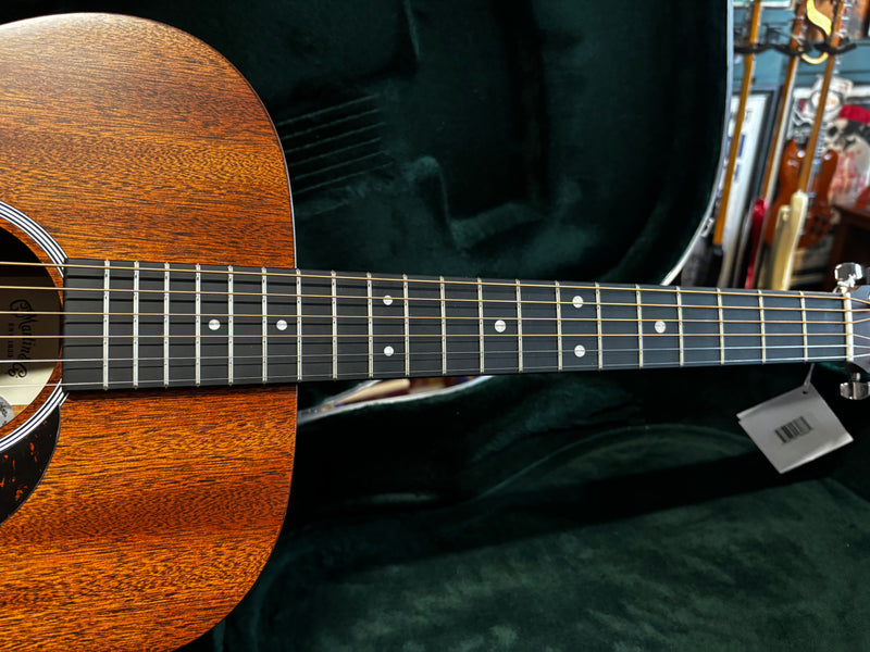 Martin 000-10E Road Series Sapele