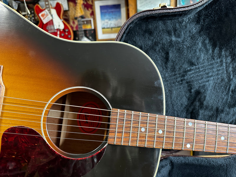 Gibson J-45 True Vintage Sunburst 2012