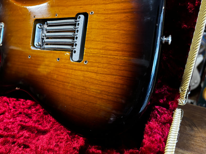 Fender 60th Anniversary American Vintage 1954 Stratocaster Sunburst 2014