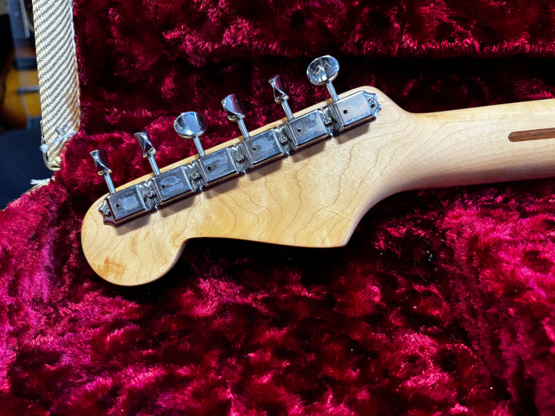 Fender 60th Anniversary American Vintage 1954 Stratocaster Sunburst 2014