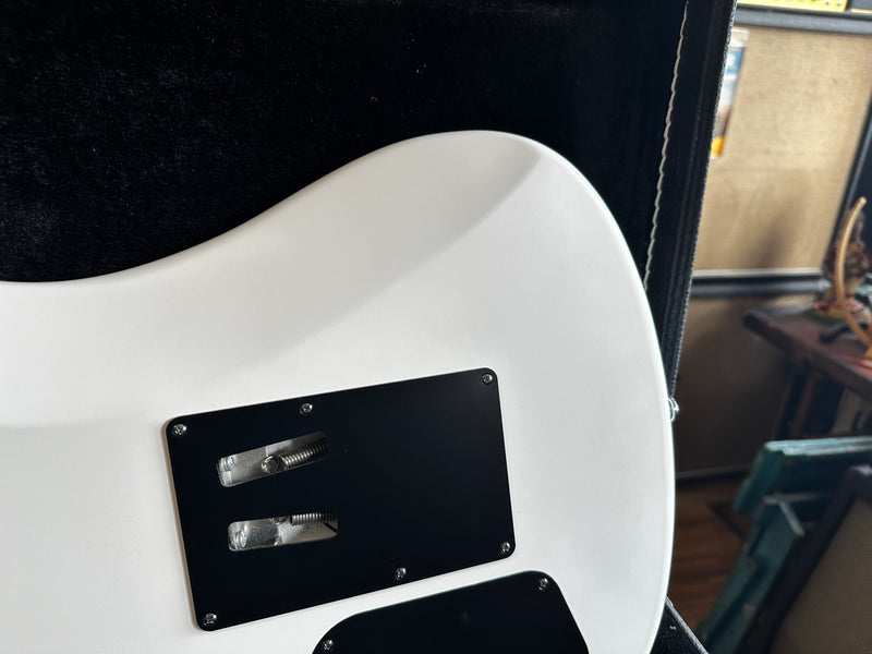 Kramer The 84 Matte White 2022