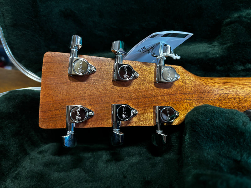 Martin 000-10E Road Series Sapele