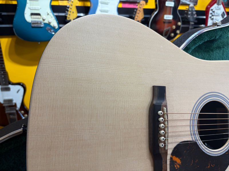 Martin D-X2E Billy Strings