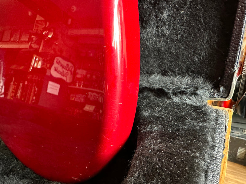 Fender Classic Player Jaguar Special Candy Apple Red 2013