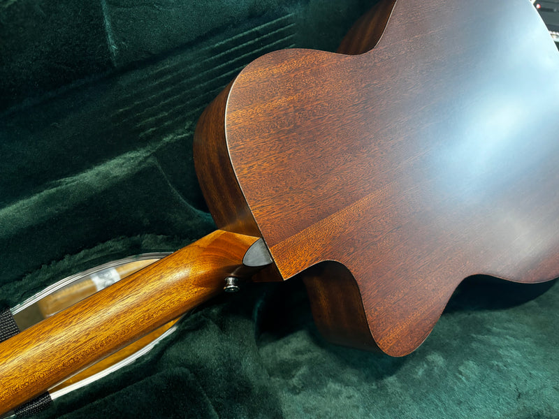 Martin 000C-10E Sapele Special