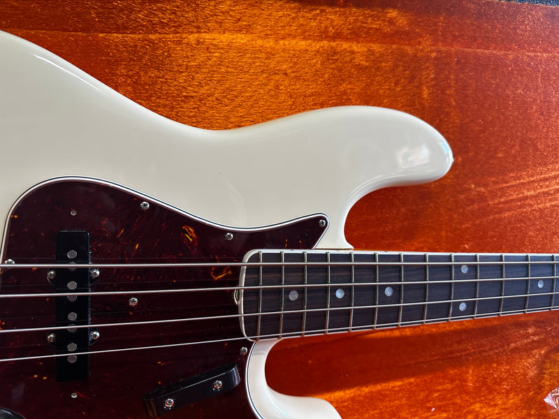 Fender American Vintage II 1966 Jazz Bass Olympic White 2023