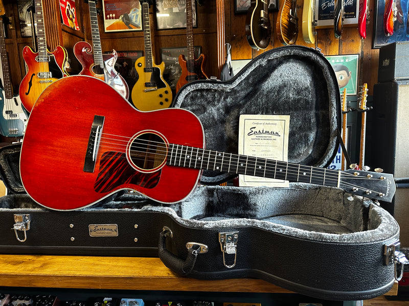 Eastman E10OOSS/V 2018