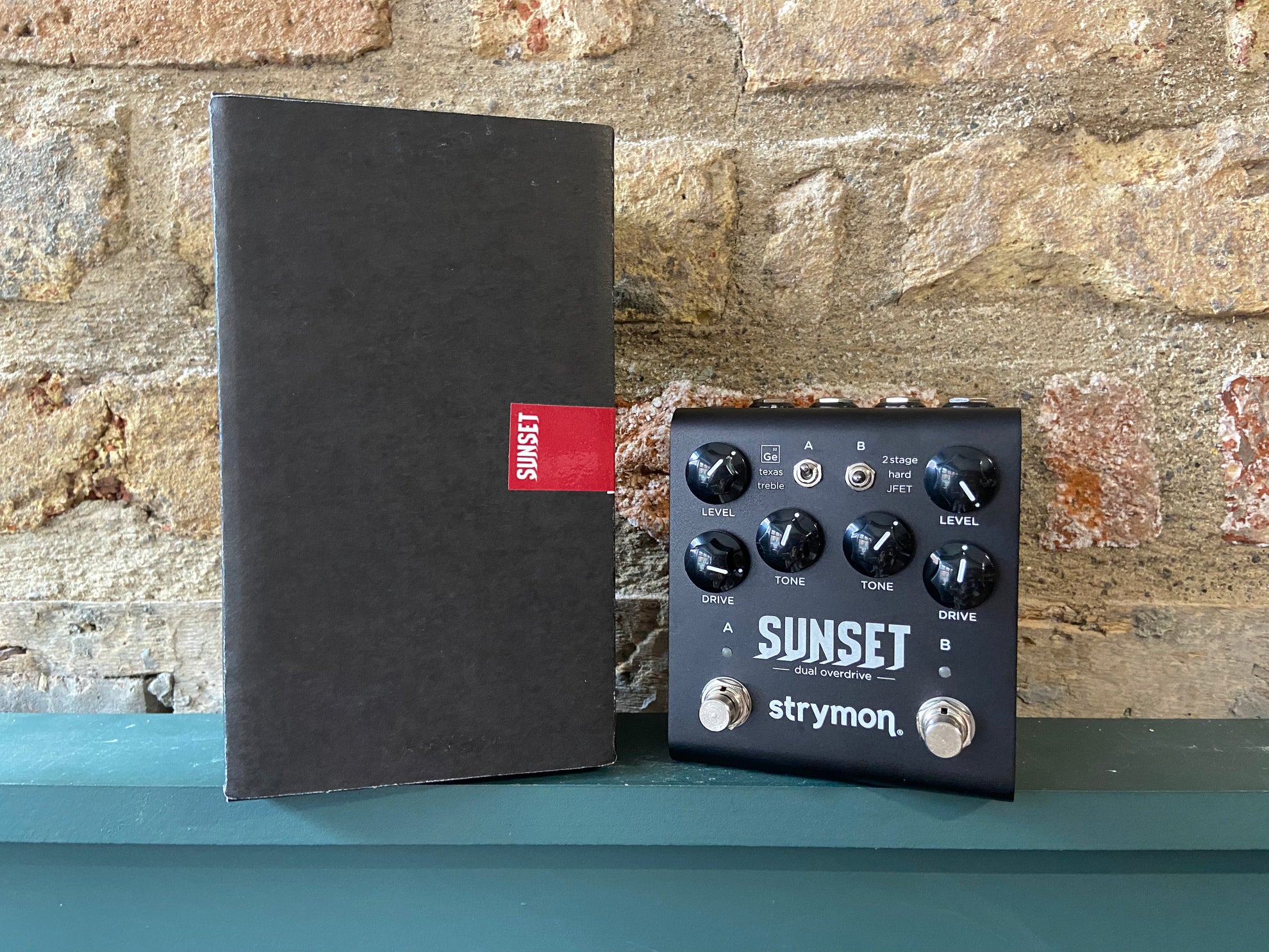 Strymon Sunset Midnight Edition Dual Overdrive - Some Neck Strymon Sunset Midnight Edition Dual Overdrive - Some Neck