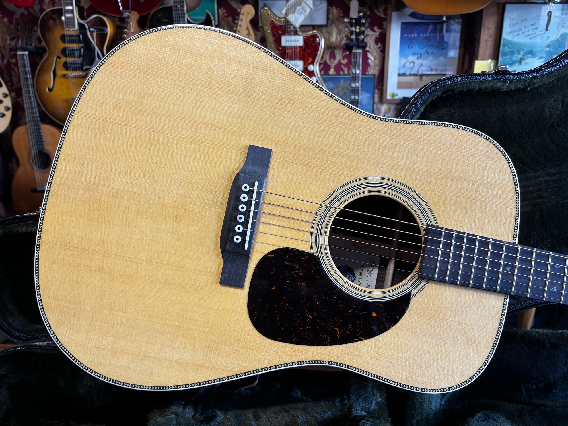 Martin D-28 Billy Strings Signature Acoustic Guitar - Pre-War Inspired Design With Modern Playability