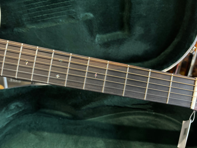 Martin Standard Series 000-28 Sunburst