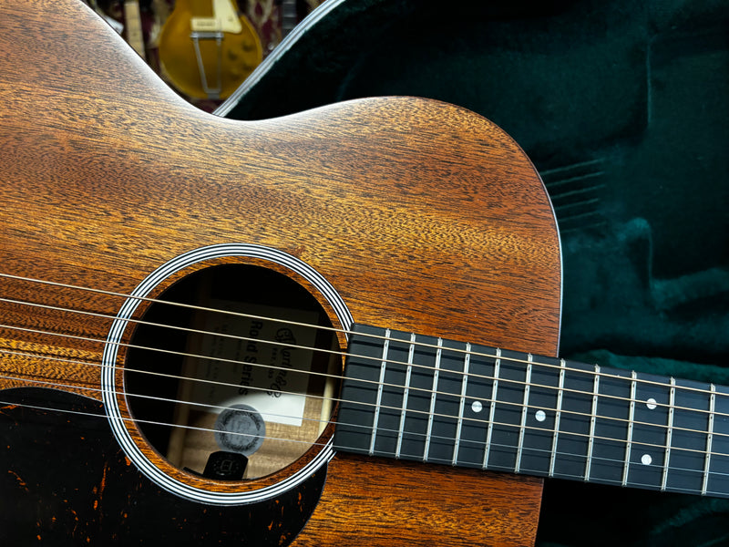 Martin 000-10E Road Series Sapele