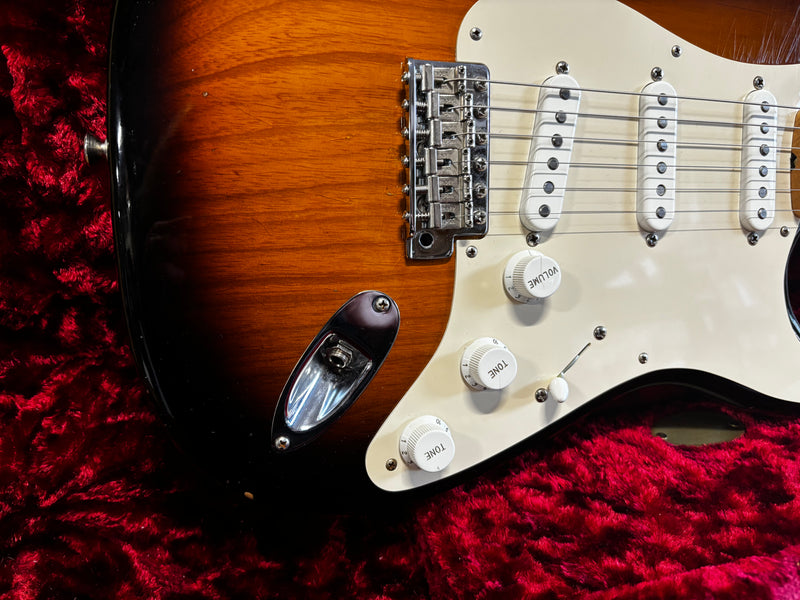 Fender 60th Anniversary American Vintage 1954 Stratocaster Sunburst 2014