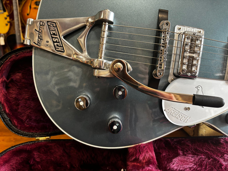 Gretsch G6134T-140 140th Anniversary Double Platinum Penguin 2023